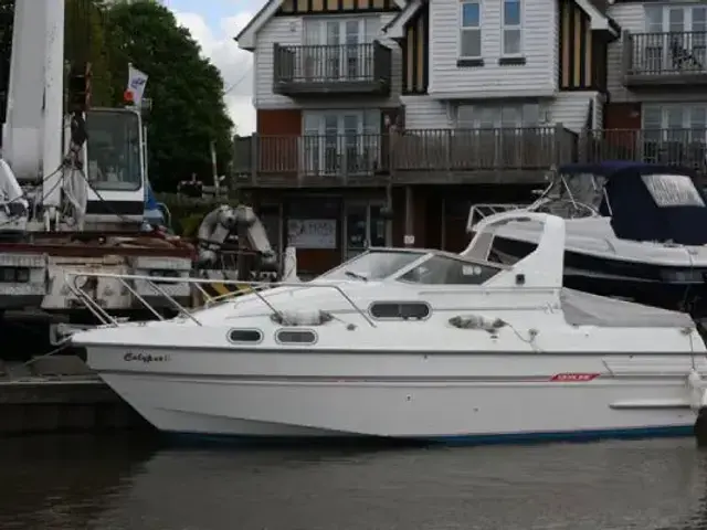 Sealine 255 Senator