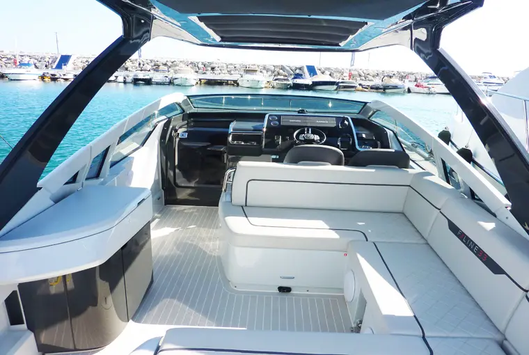 2022 Fairline f line 33