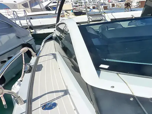 Fairline F Line 33