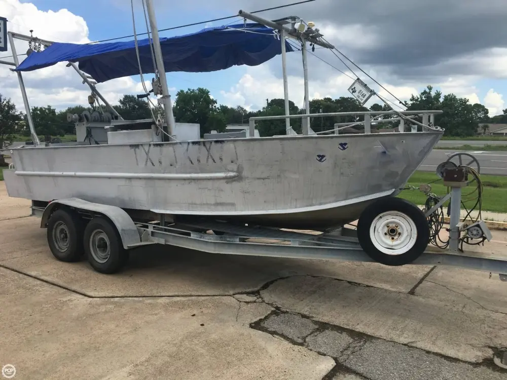 20 - Custom Boats