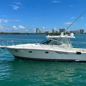 2007 Tiara 38'