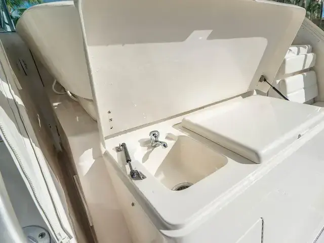 Tiara 38'