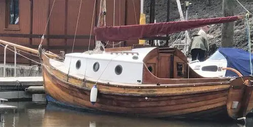 2005 Cornish Shrimper wooton bridge day sailer