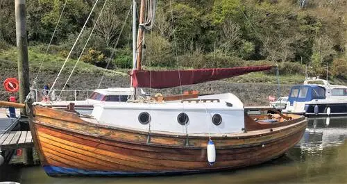 2005 Cornish Shrimper wooton bridge day sailer