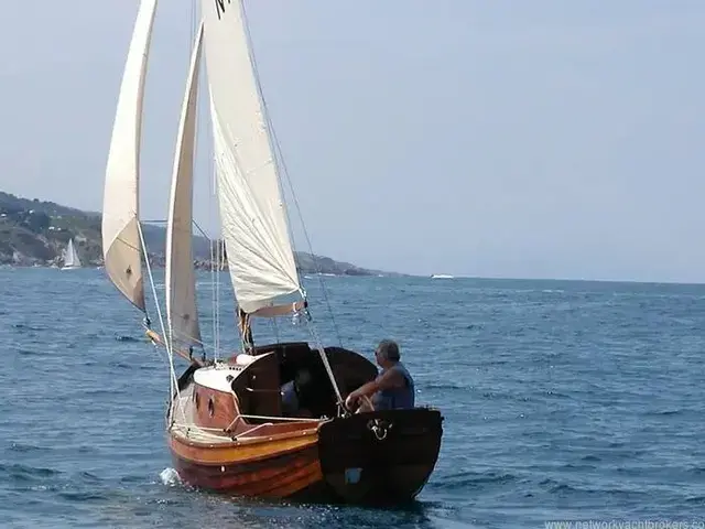 Unknown Wooton Bridge Day Sailer