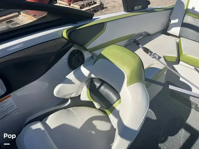 Scarab Boats 215 HO Impulse