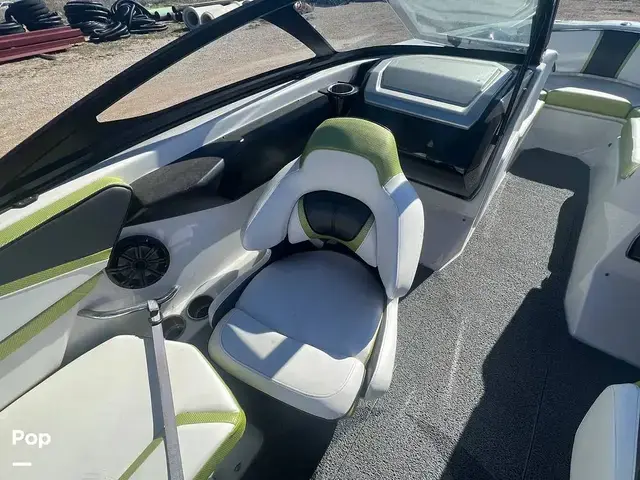 Scarab Boats 215 HO Impulse