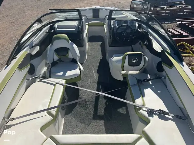 Scarab Boats 215 HO Impulse