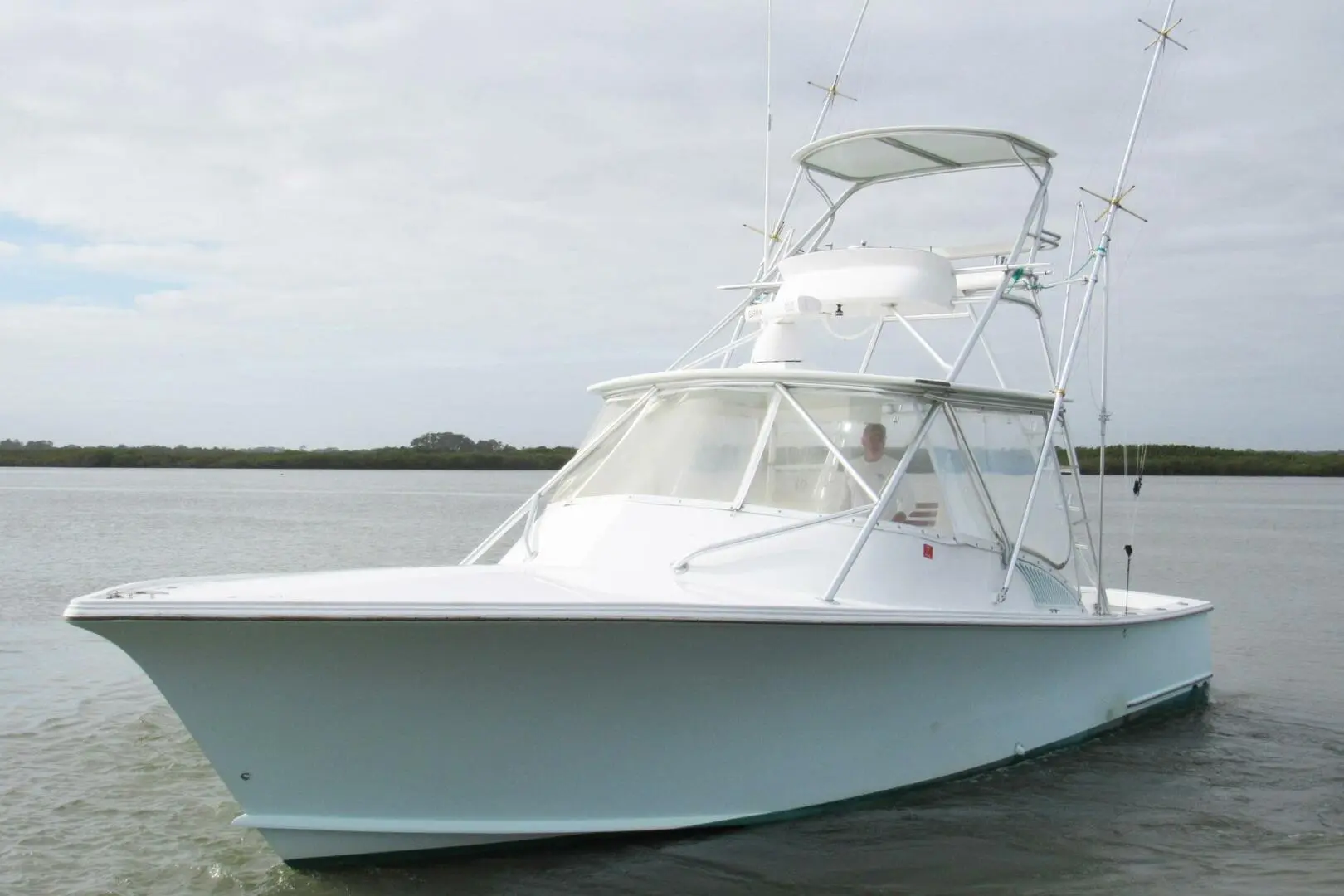 2004 Grand 34 express sportfisherman