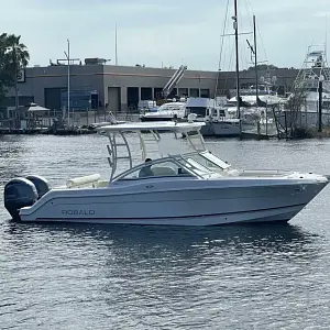 2017 Robalo 247 Dual Console