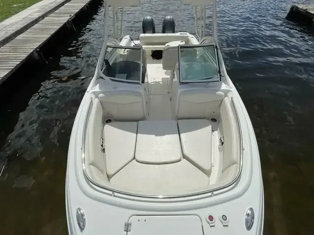 Robalo 247 Dual Console