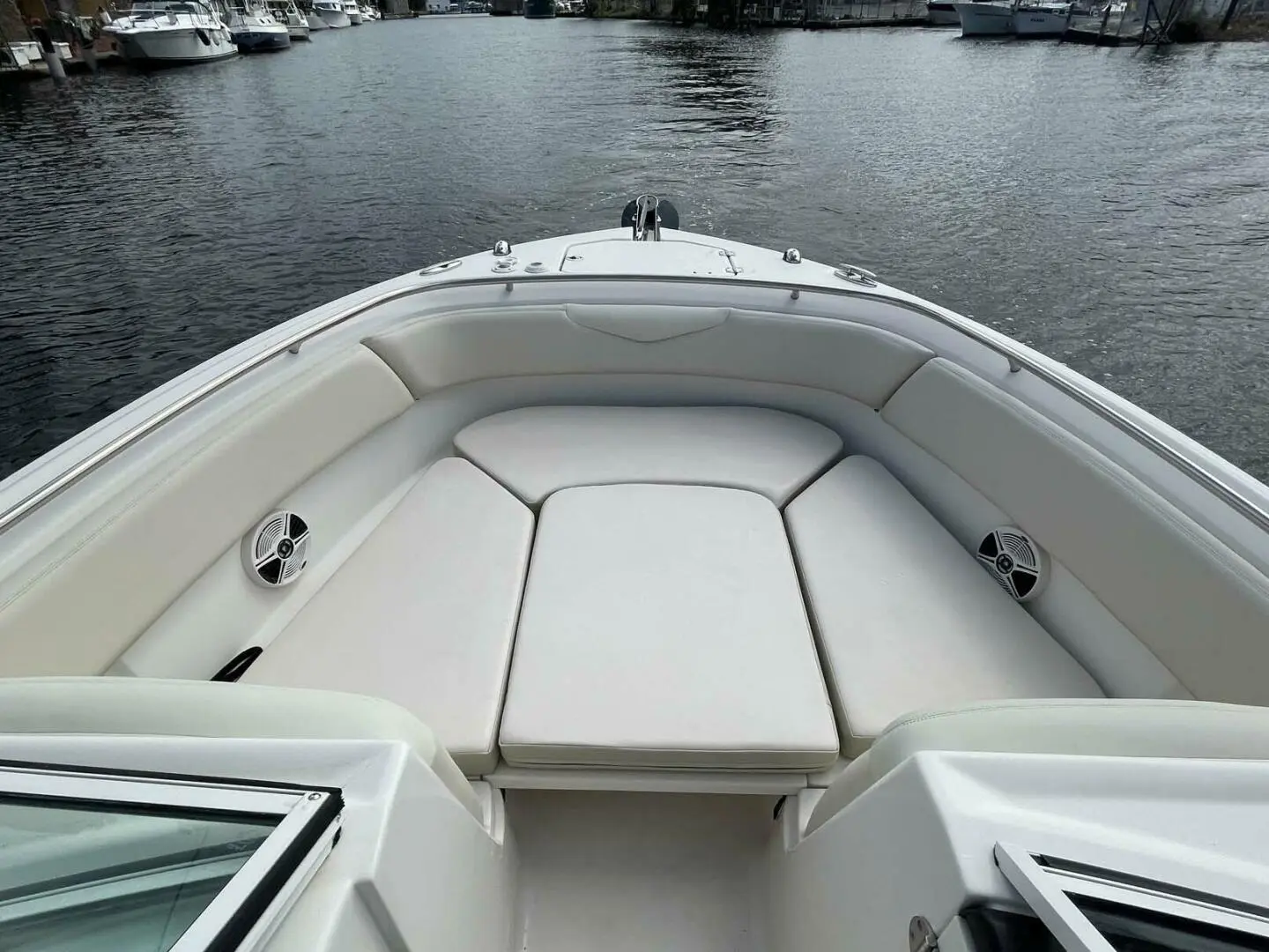 2017 Robalo 247 dual console