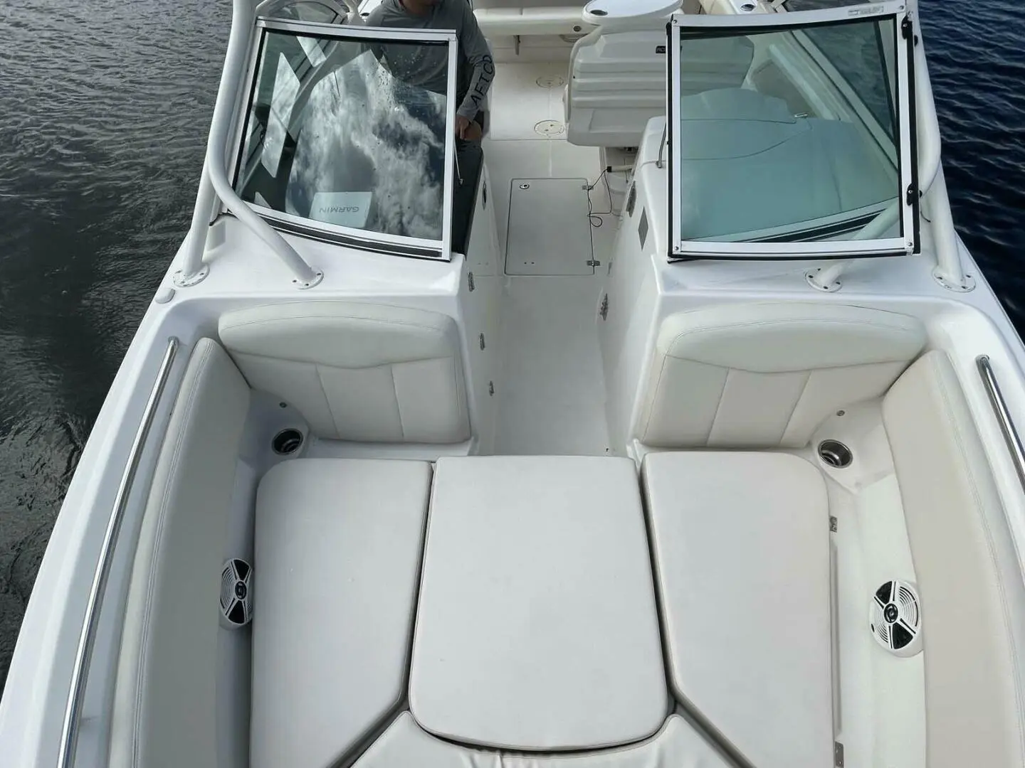 2017 Robalo 247 dual console