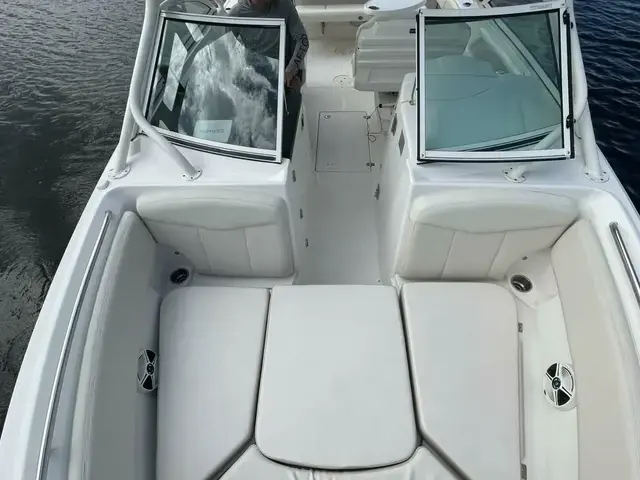 Robalo 247 Dual Console