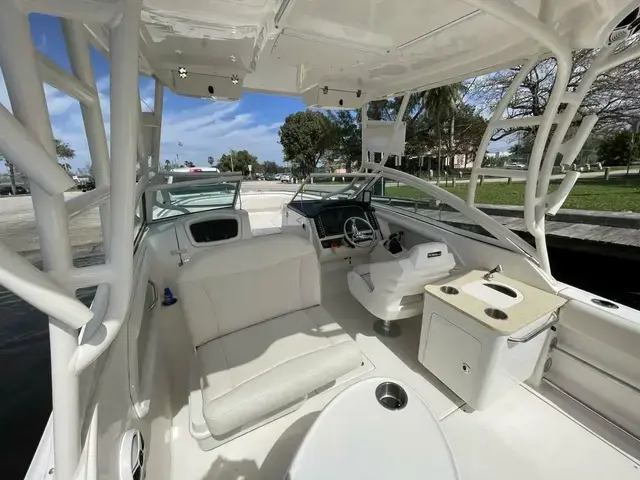 Robalo 247 Dual Console