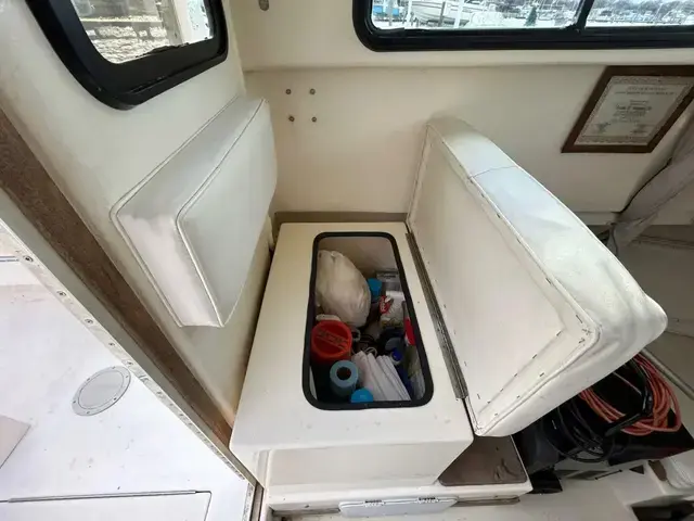 Parker 2520 Sport Cabin