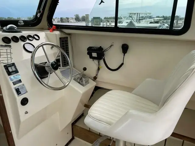 Parker 2520 Sport Cabin