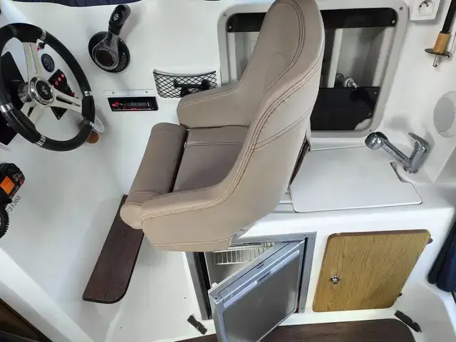 Beneteau Antares 7.80