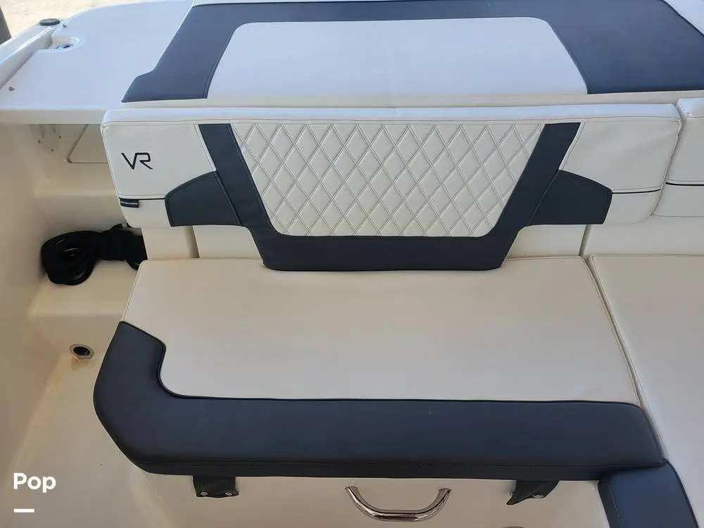 2022 Bayliner vr5