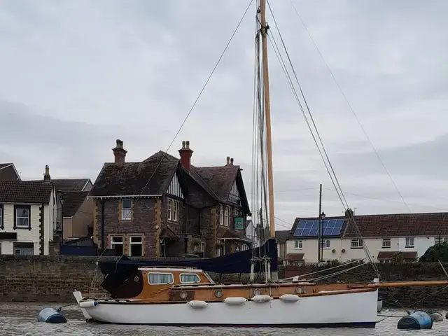 Classic 25' Gaff Cutter