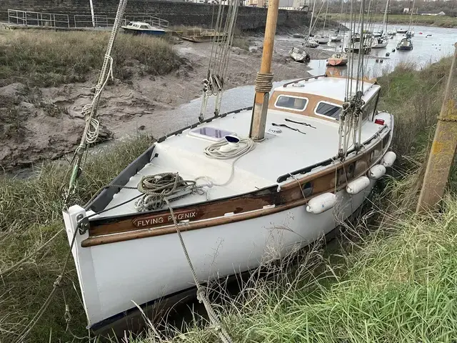 Classic 25' Gaff Cutter