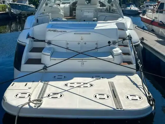 Cruisers Yachts 560 Express