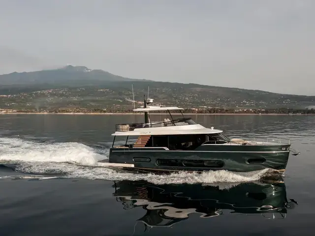 Azimut Magellano 60