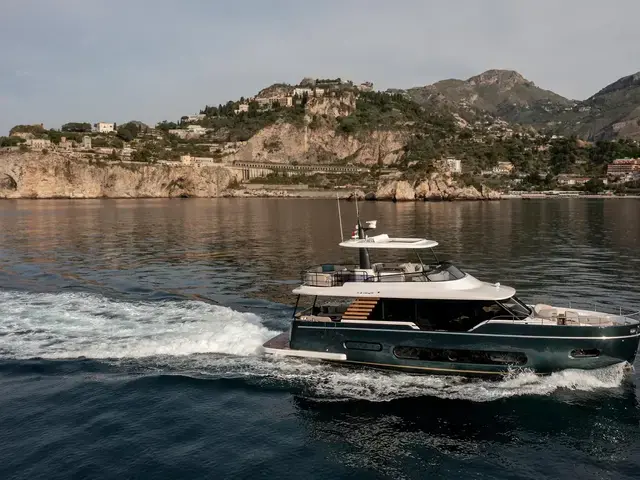 Azimut Magellano 60