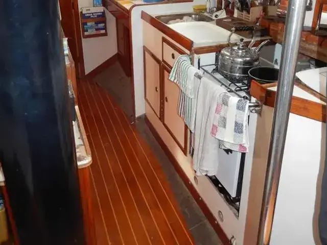 Freedom 35 Cat Ketch