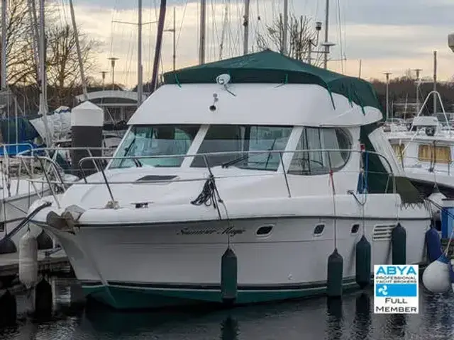 Jeanneau Prestige 32 Flybridge