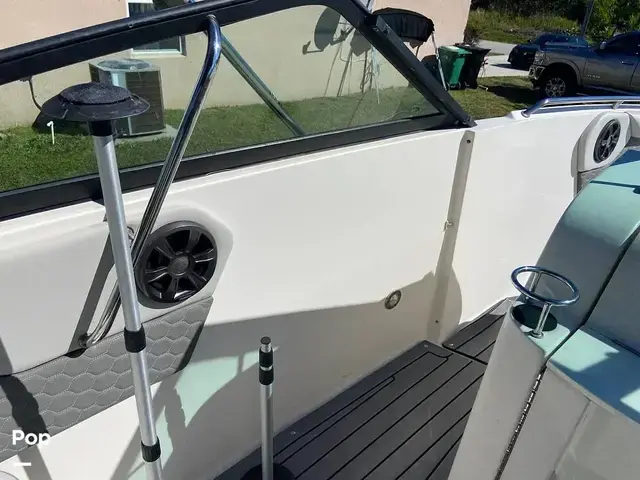 Sea Ray 250 Sdx