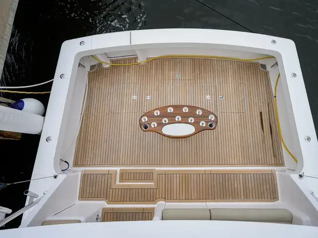 Viking Yachts 61 Convertible