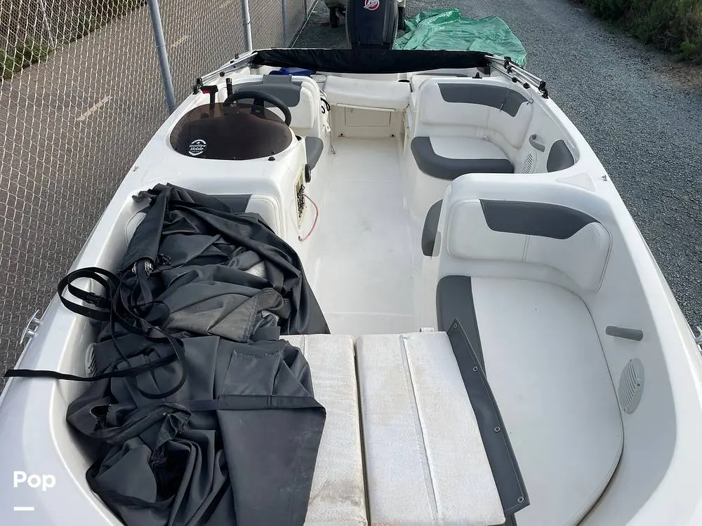 2022 Bayliner element e18