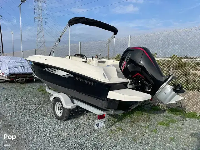 Bayliner Element E18