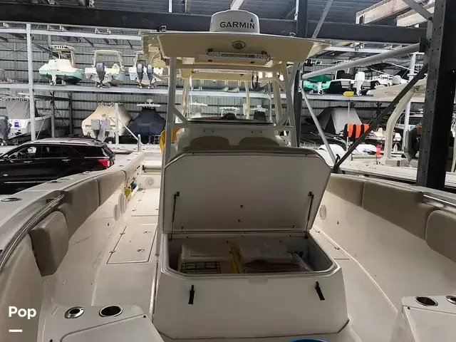 Sea Fox 328 Commander