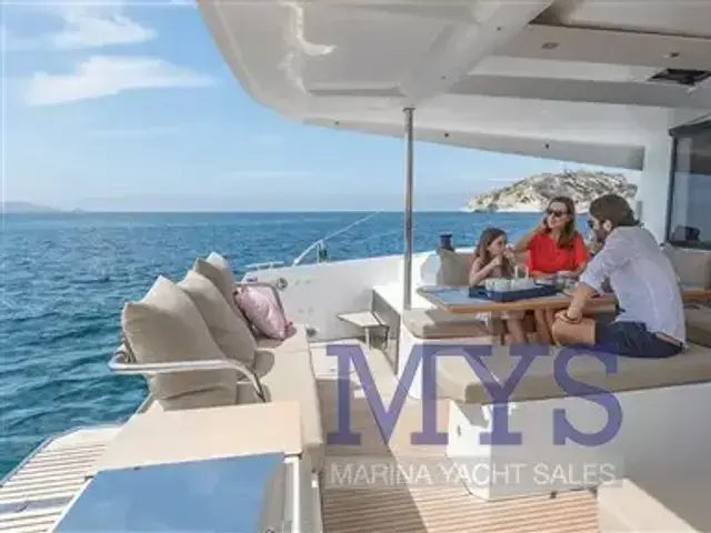 Fountaine Pajot Astrea 42