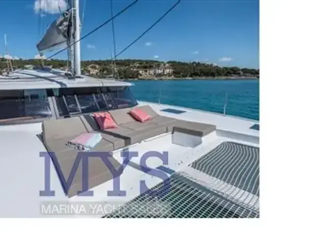 Fountaine Pajot Astrea 42