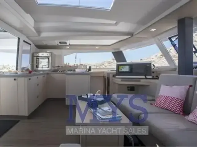 Fountaine Pajot Astrea 42