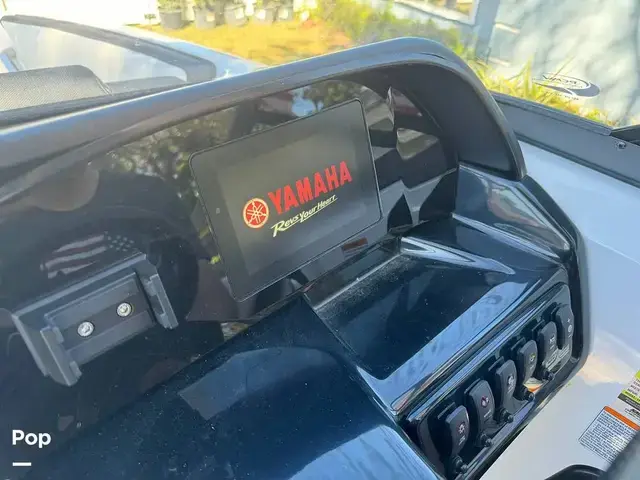 Yamaha AR 195S