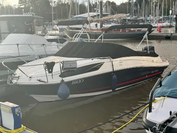 2021 Bayliner vr5 outboard