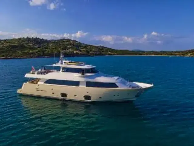 Ferretti Yachts Custom Line Navetta 26