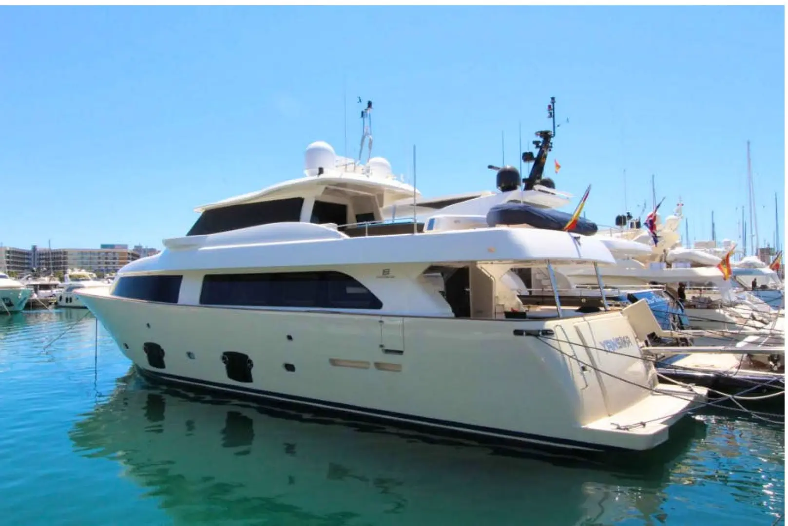 2009 Ferretti custom line navetta 26