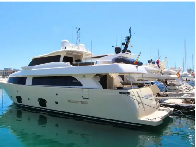 Ferretti Yachts Custom Line Navetta 26