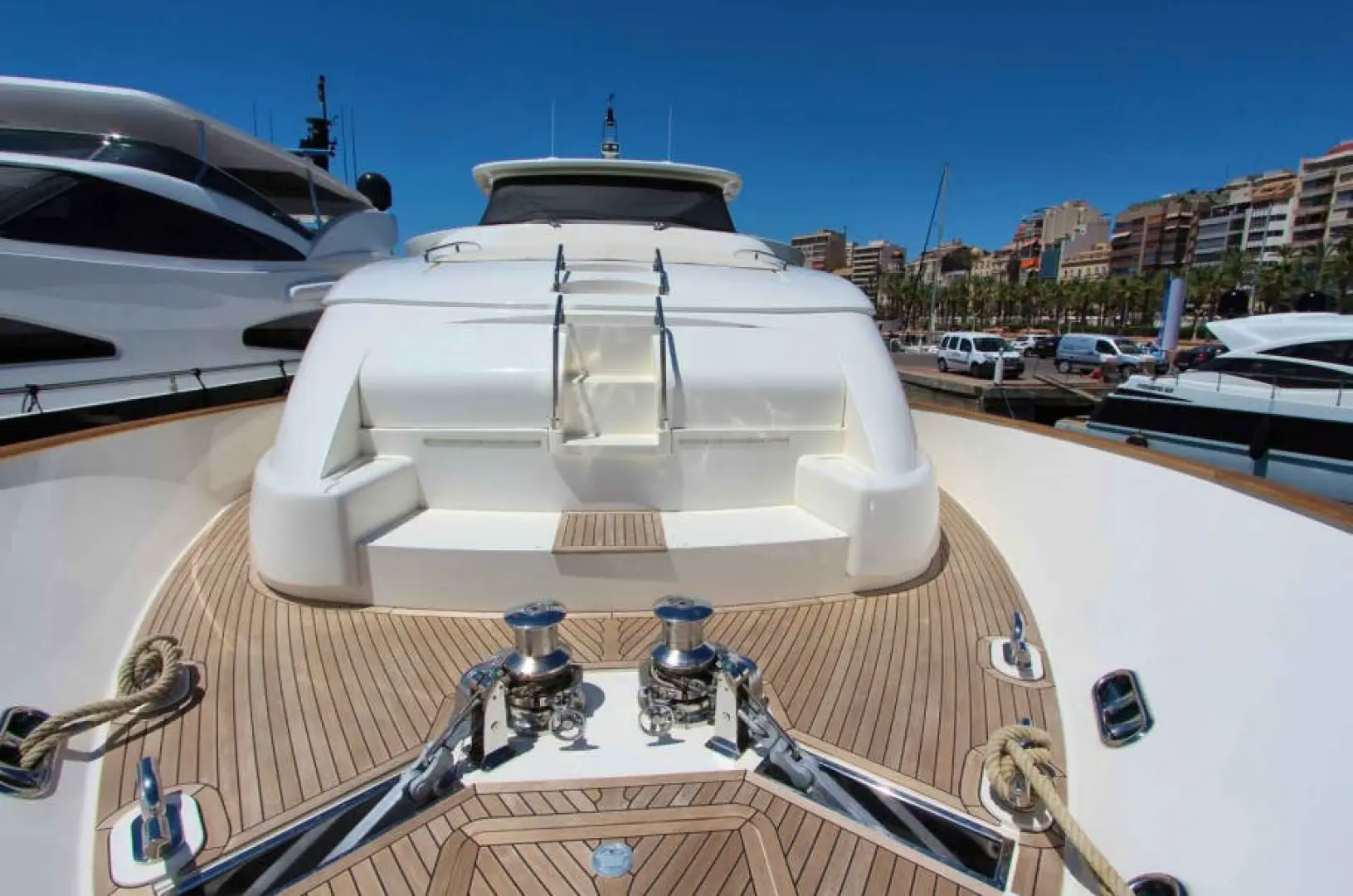 2009 Ferretti custom line navetta 26