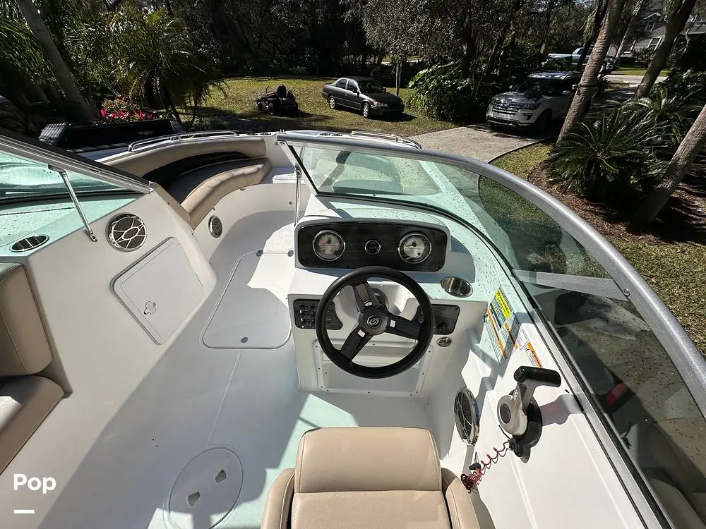 2016 Hurricane sundeck 187