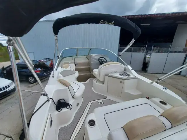 Sea Ray 240 Sundancer