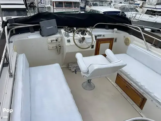 Californian 43 Cockpit Motor Yacht