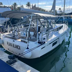 2023 Bavaria C42