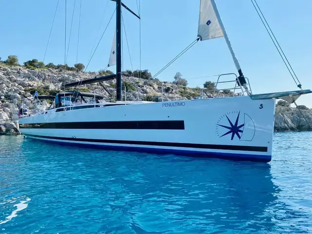 Beneteau Oceanis Yacht 62