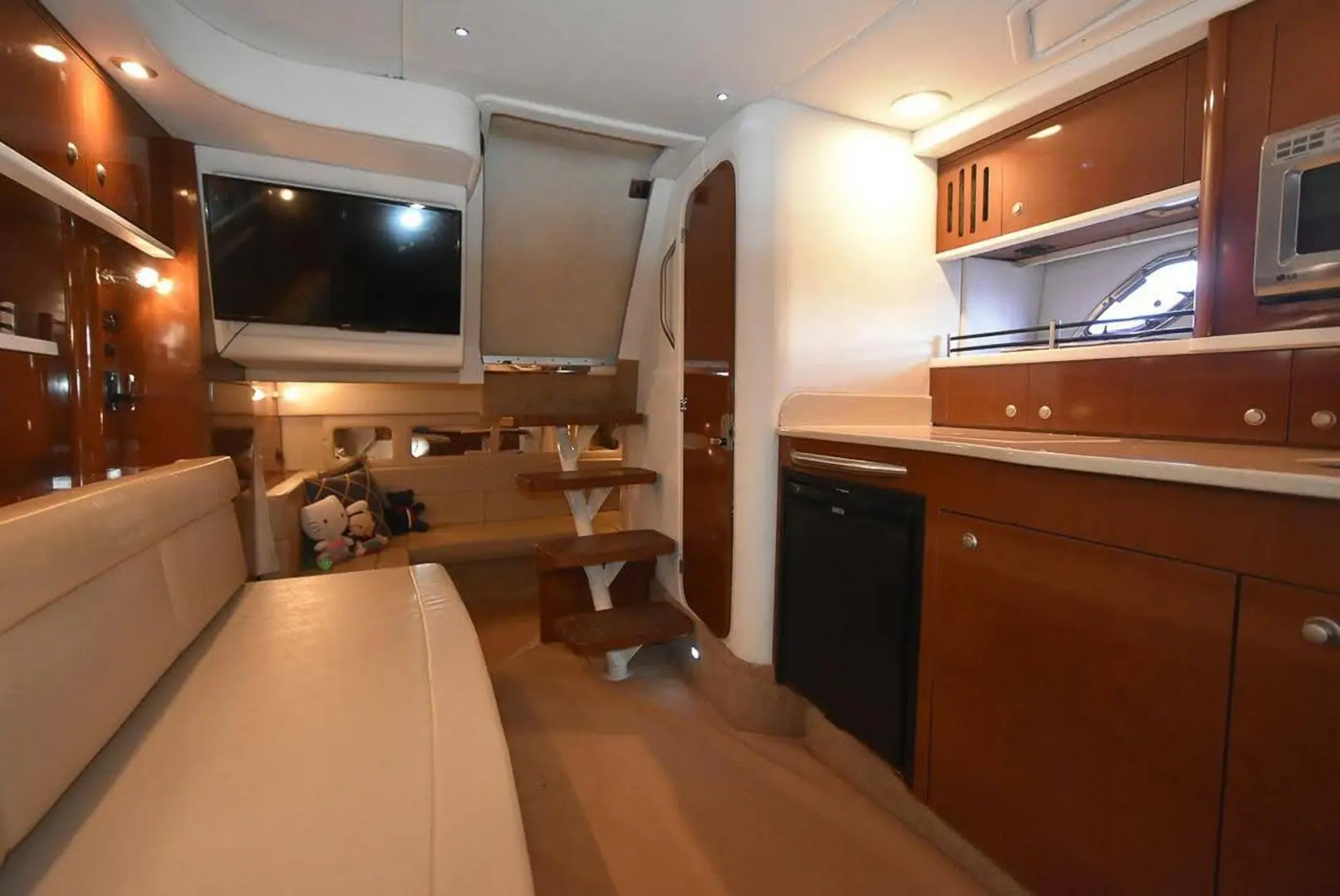 2013 Sea Ray sundancer 330